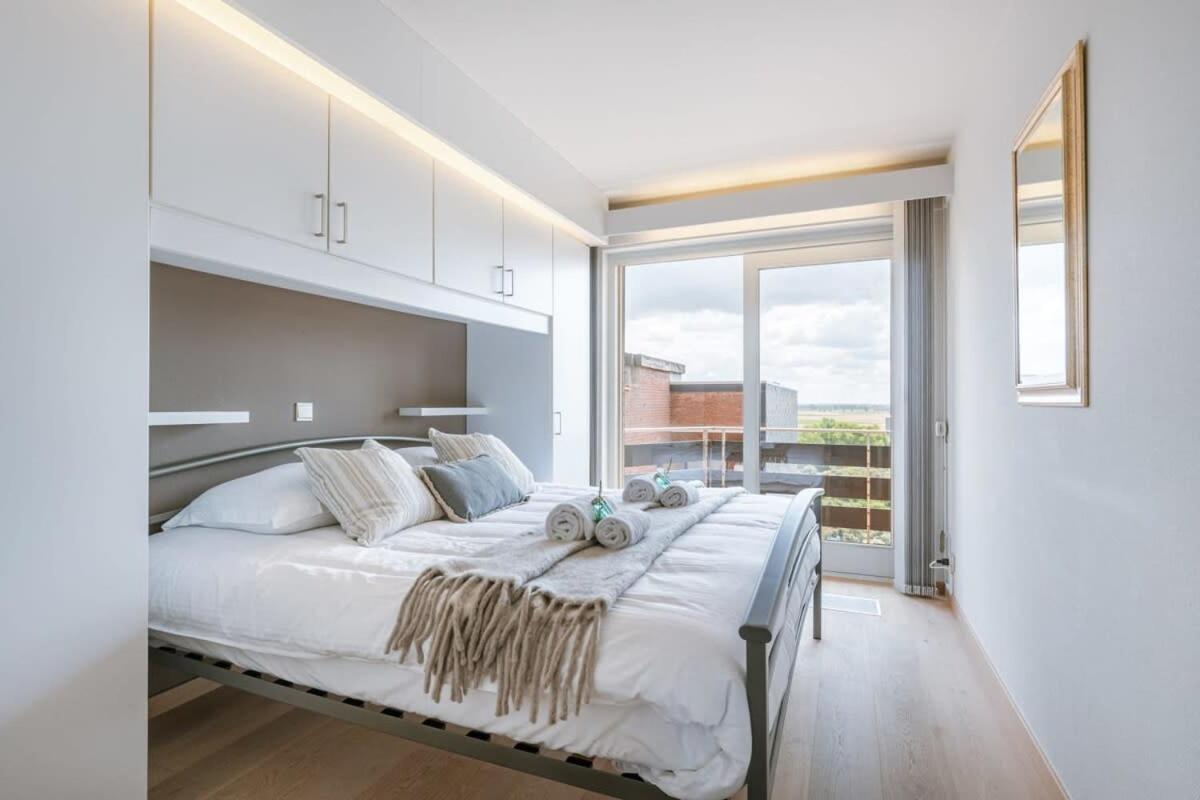 Huswell - Apartment With Stunning Sea View In Middelkerke Exterior photo